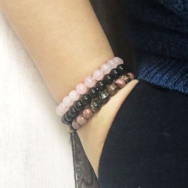 Lot de 3 bracelets en Quartz Rose - Rhodonite - Onyx Noir - vue2