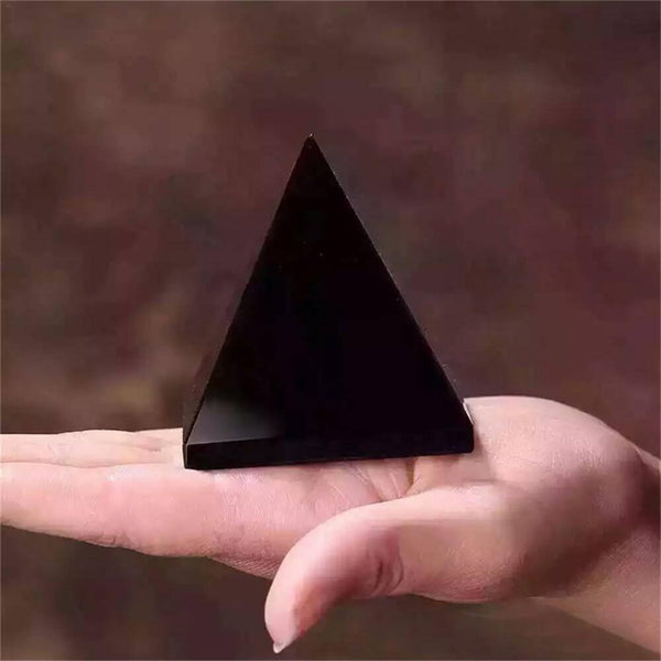 Pyramide en Obsidienne