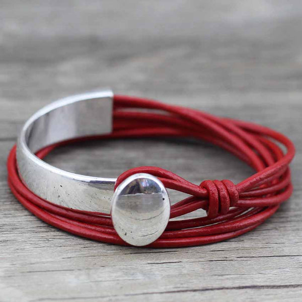 Bracelet Wrap en Cuir "Style Unique" - coloris rouge - bouton argenté
