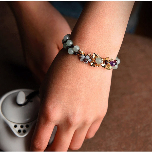 Bracelet de Perles de Jade avec des Fleurs de Grenat
