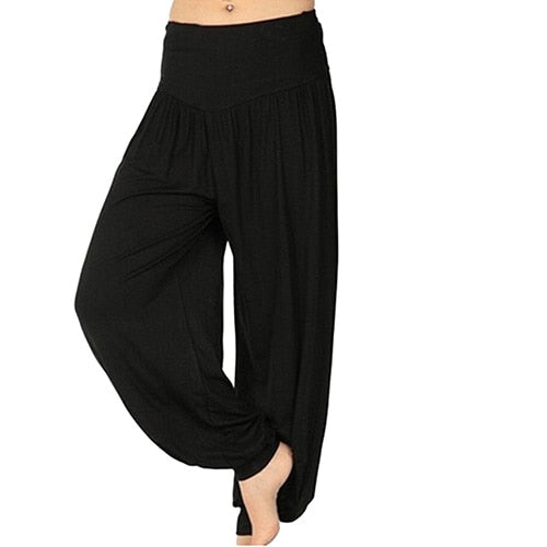 Achetez en gros En Gros 2024 Nouveautés Vêtements De Yoga Noir Blanc  Contraste Couleur Cinq Points Pantalon De Yoga Confortable Tissu Yoga  Legging Chine et Pantalon De Yoga à 9 USD